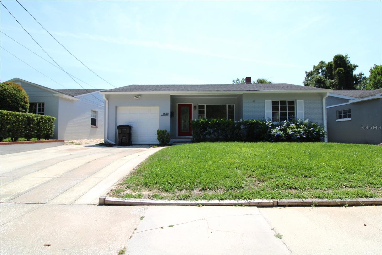 1639 Oakmont Lane
